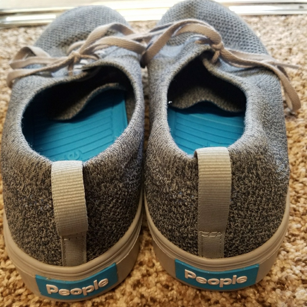 People Shoes - Picture 2 of 2